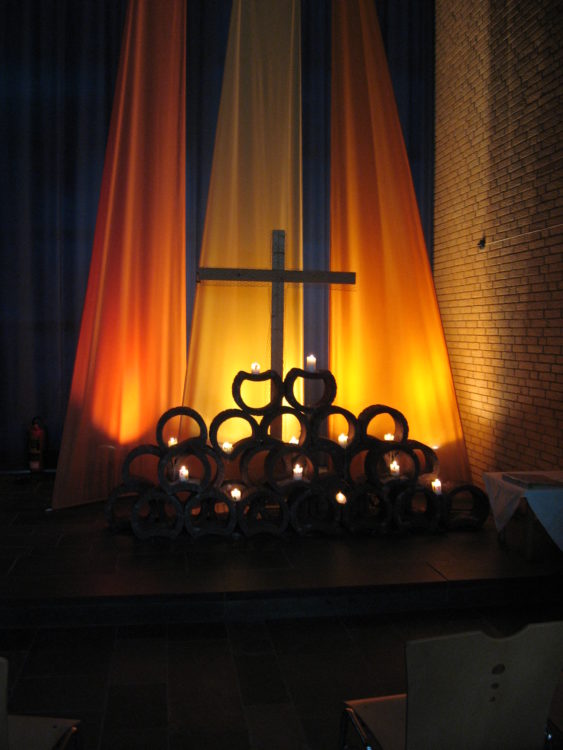 Taize-Ecke in der Friedenskirche