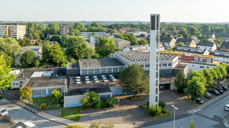 Luftbild der Friedenskirche