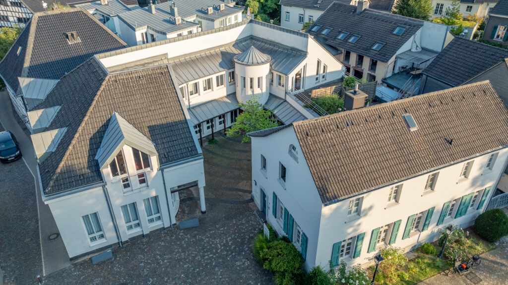 Luftbild Gemeindezentrum an der Reformationskirche