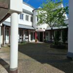 Innenhof am Gemeindezentrum der Reformationskirche