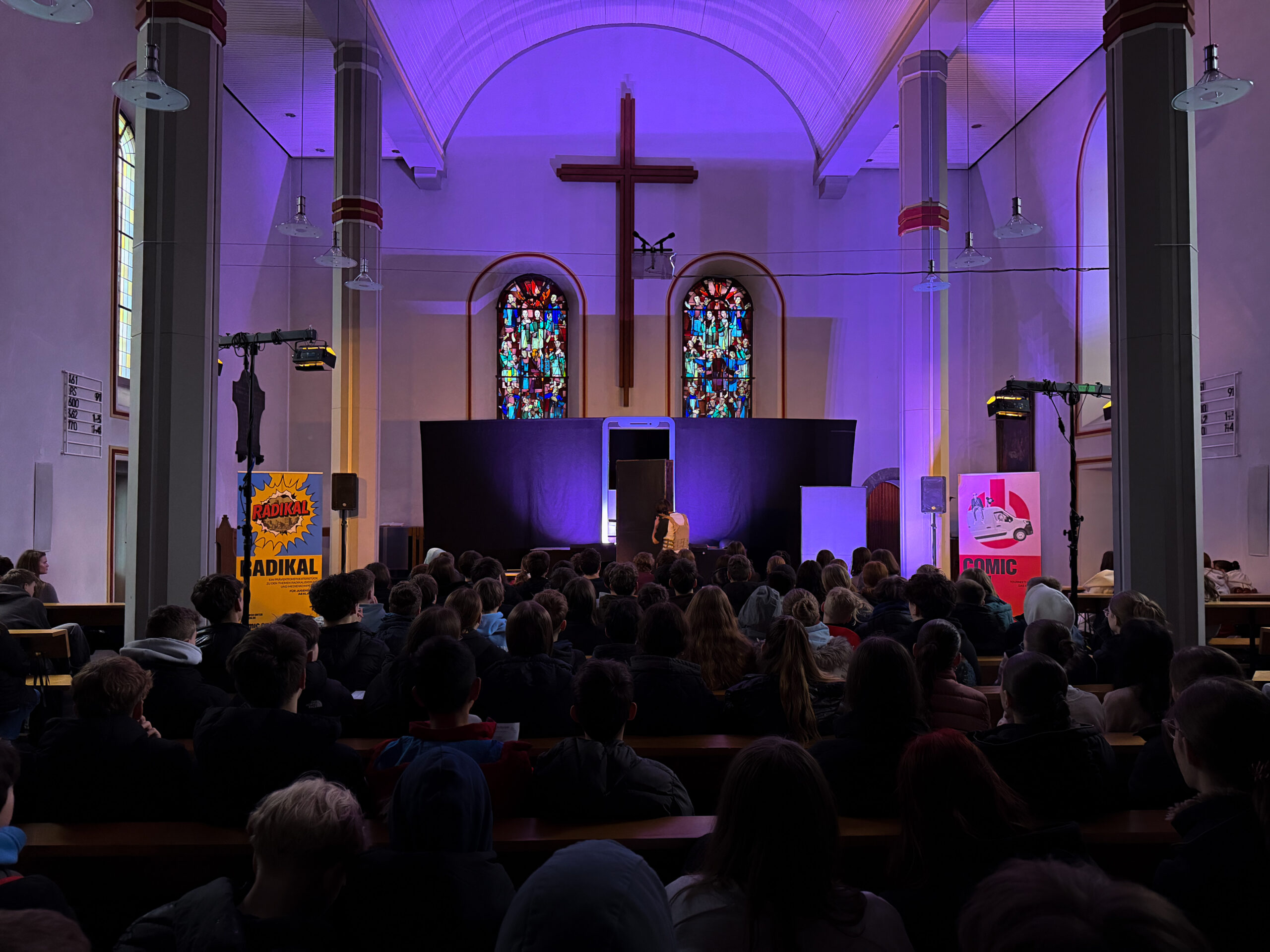 Mehr über den Artikel erfahren Konfirmandinnen und Konfirmanden entdecken Glauben und Gesellschaft neu – Kreiskirchlicher Konfi-Tag 2026 in Ratingen