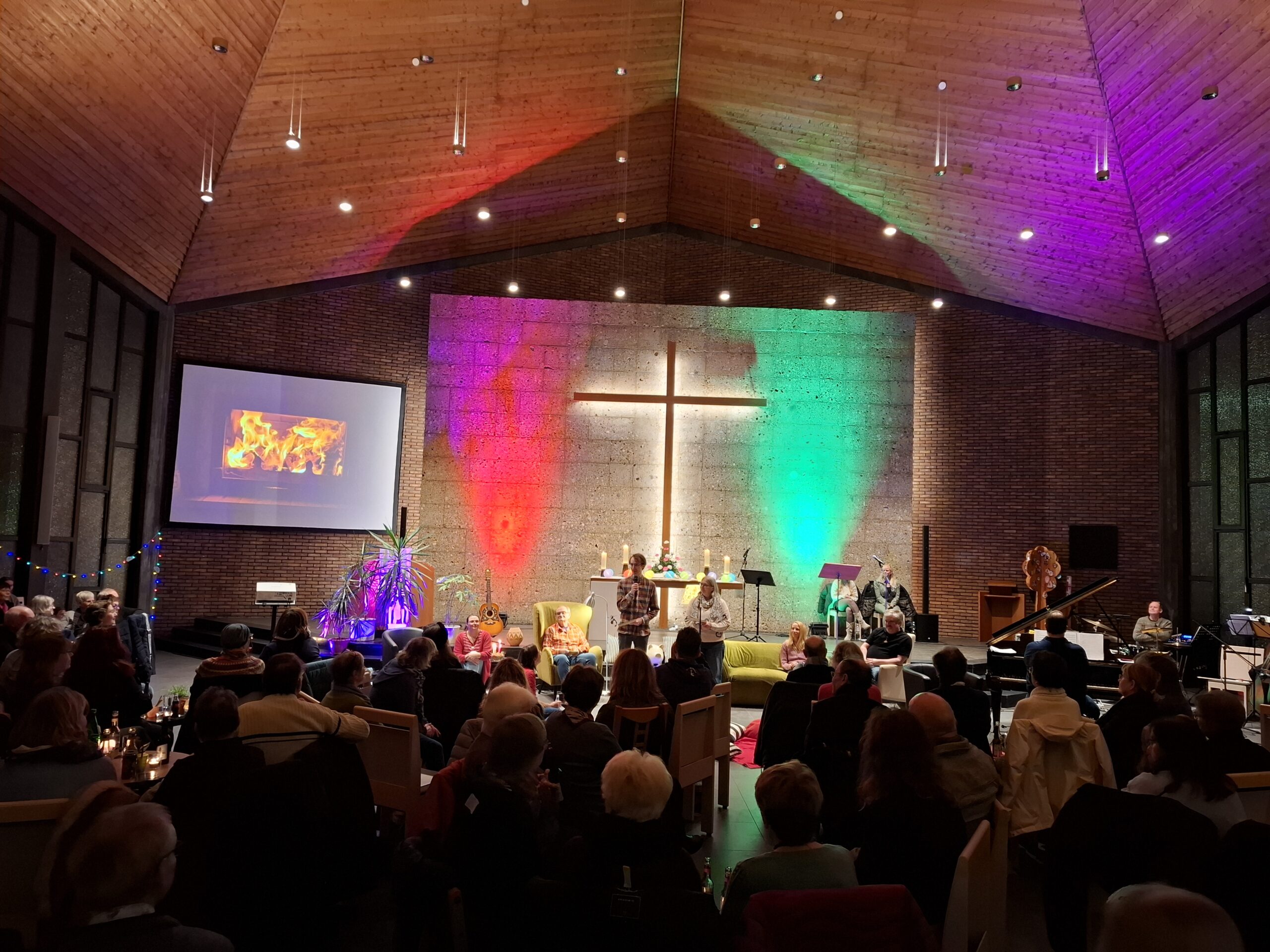 Du betrachtest gerade „Träum weiter!“ – Das war die Wohnzimmerkirche im Januar 2026