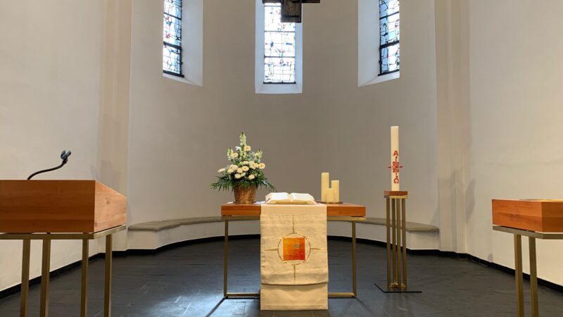 Altarraum Reformationskirche am 31.5.26 zur Jubelkonfirmation